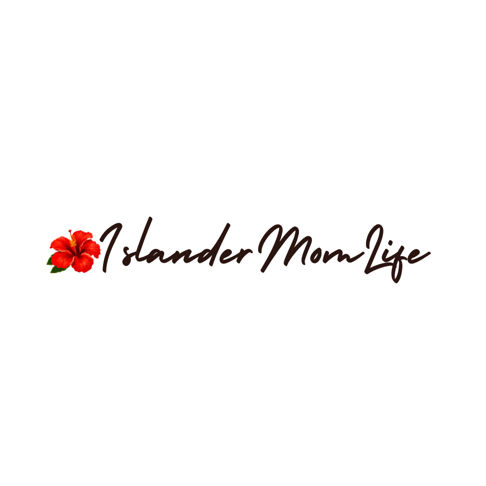 IslanderMomLife Logo without a background